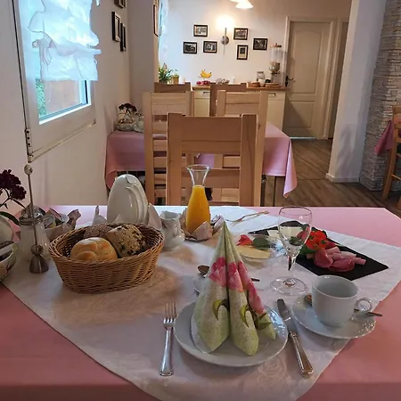 Gaestehaus Elisabeth Bed & Breakfast